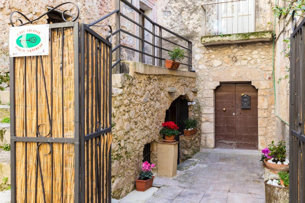 Casa Vacanze Porta Manfredi Arce 外观 照片
